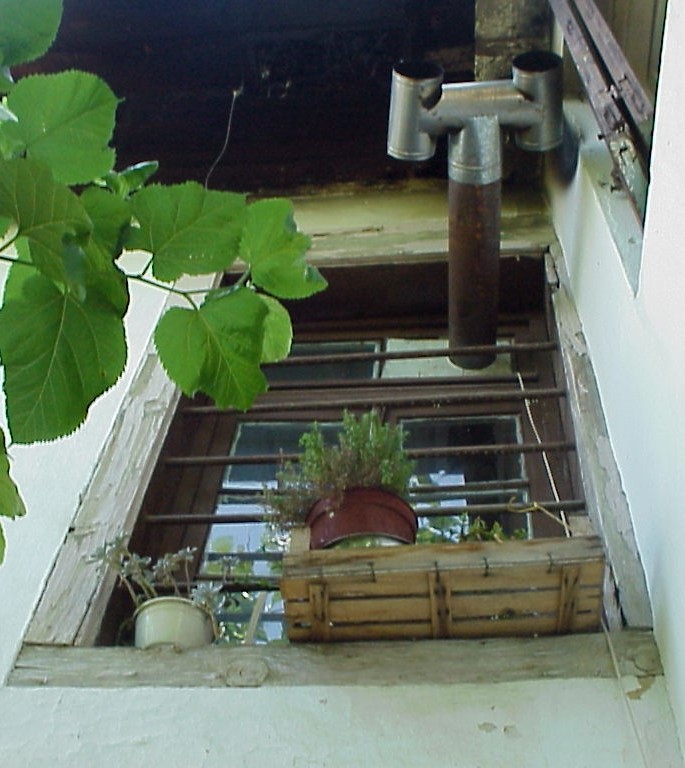 Γιαννιτσά, Παράθυρο Κατοικίας Μπόσκου, ΙΑΔΠ